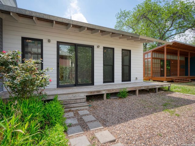 318 Sadie Street, San Antonio, TX 78210