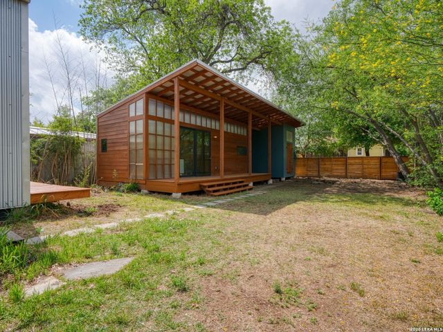 318 Sadie Street, San Antonio, TX 78210