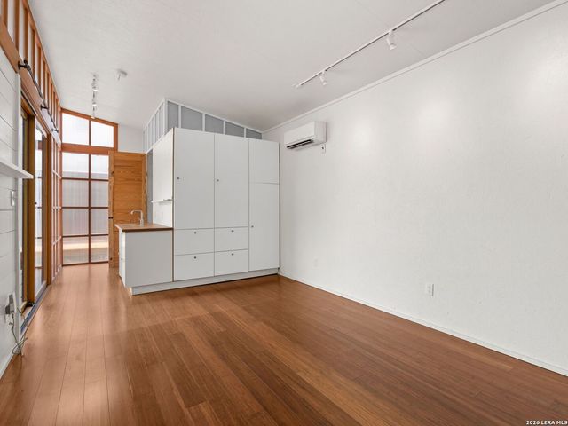 318 Sadie Street, San Antonio, TX 78210