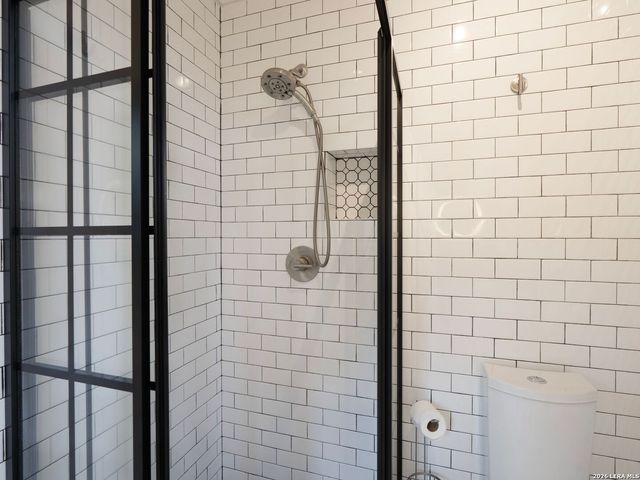 318 Sadie Street, San Antonio, TX 78210