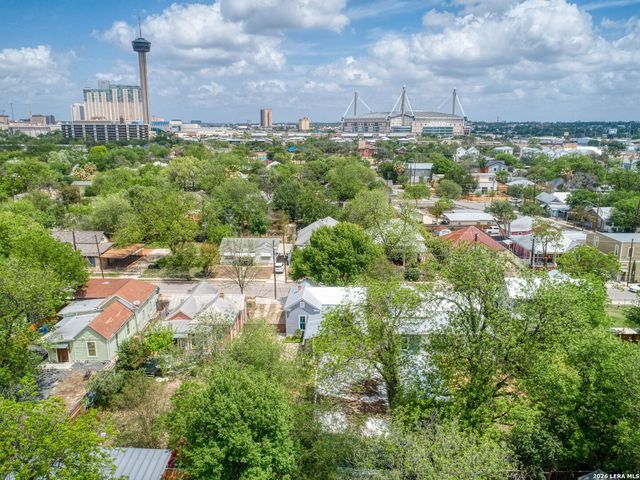 318 Sadie Street, San Antonio, TX 78210