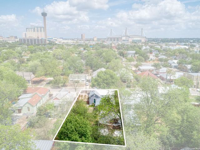 318 Sadie Street, San Antonio, TX 78210