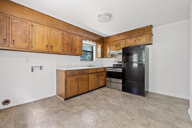555 E Garden Farm Road, Rossville, GA 30741