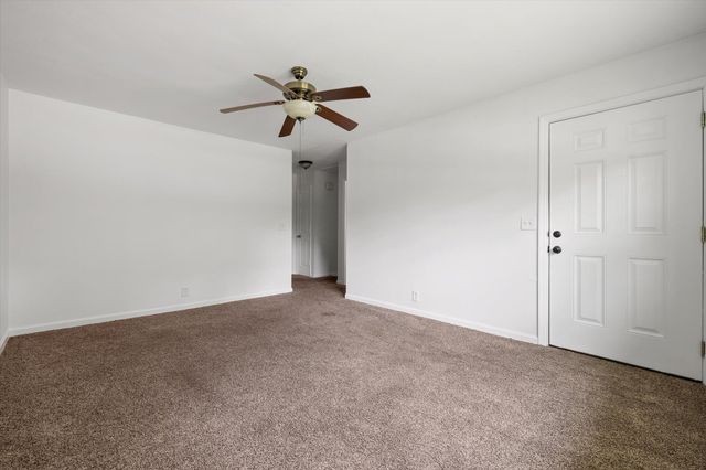 555 E Garden Farm Road, Rossville, GA 30741