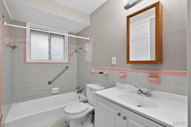 9850 Monarch Drive, St Louis, MO 63136