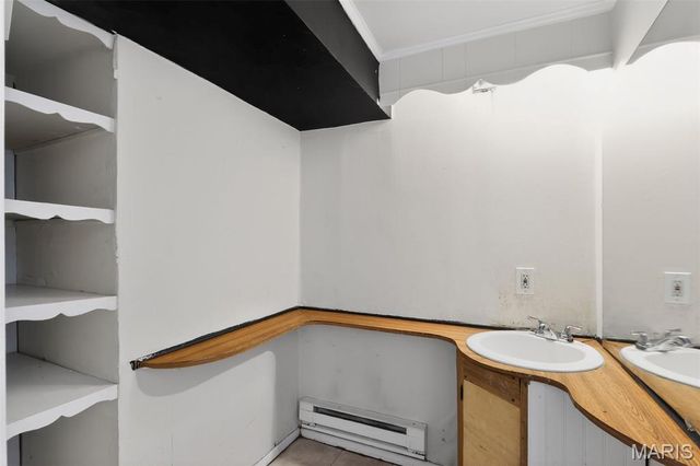 9850 Monarch Drive, St Louis, MO 63136