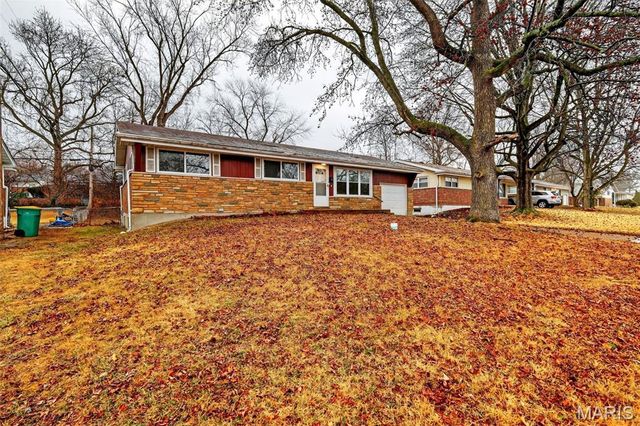 9850 Monarch Drive, St Louis, MO 63136