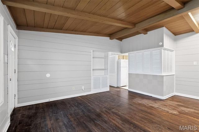 9850 Monarch Drive, St Louis, MO 63136