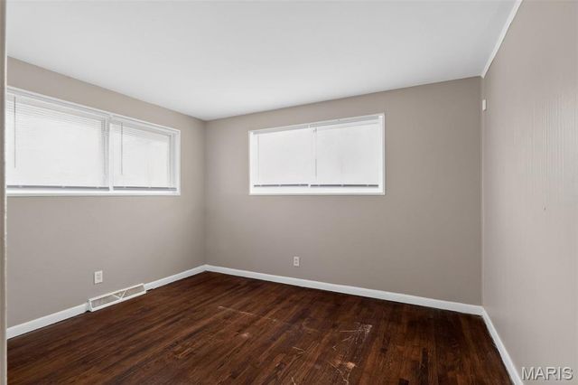 9850 Monarch Drive, St Louis, MO 63136