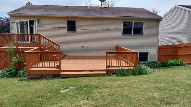 5420 Hillside Drive, Mchenry, IL 60050
