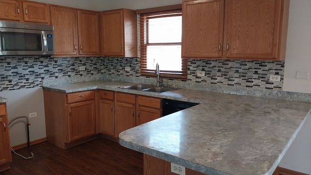 5420 Hillside Drive, Mchenry, IL 60050