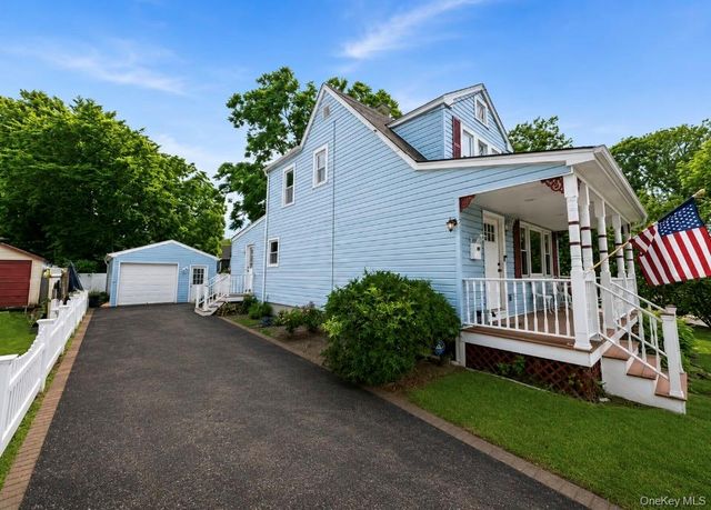 72 George Street, Babylon, NY 11702