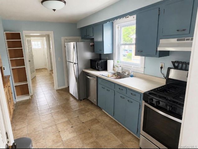 72 George Street, Babylon, NY 11702