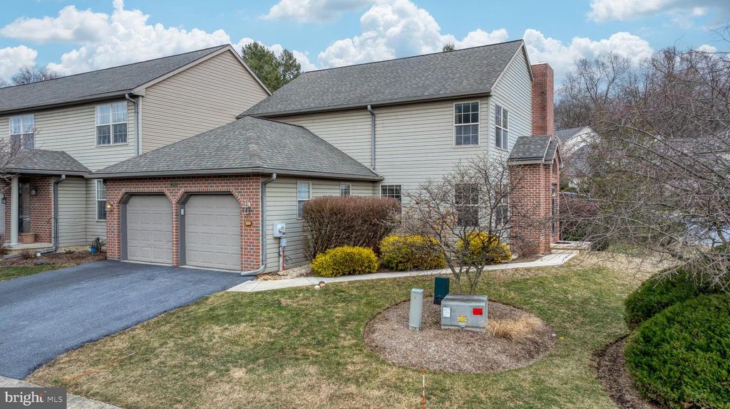 127 RIVER BEND PARK, Lancaster, PA 17602