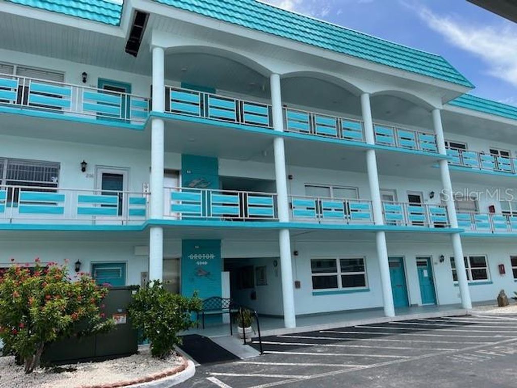 5940 30TH AVENUE S 203, Gulfport, FL 33707