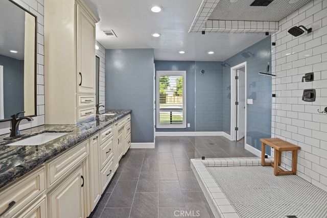 2698 E South Bear Creek, Merced, CA 95340