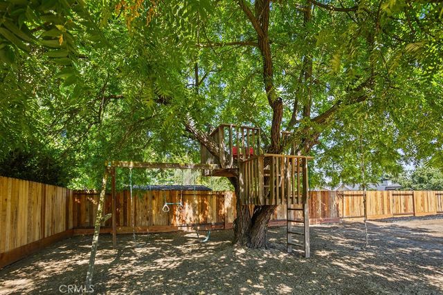 2698 E South Bear Creek, Merced, CA 95340