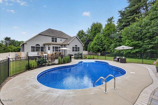 9 Benedict Court, Ballston Spa, NY 12020