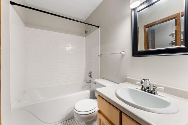 311 Pleasant Avenue 502, Saint Paul, MN 55102