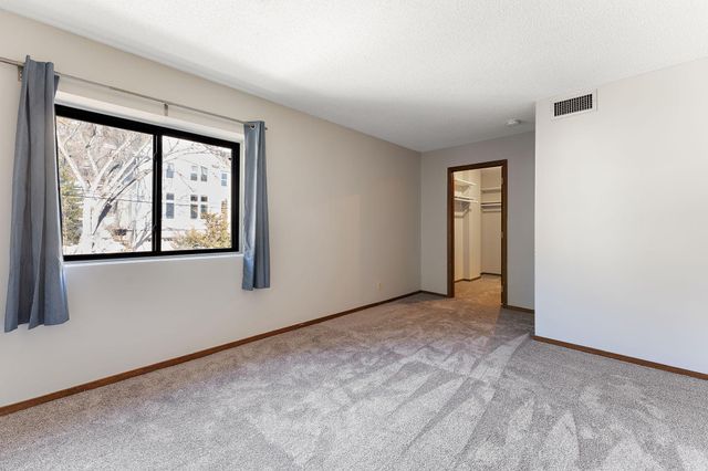 311 Pleasant Avenue 502, Saint Paul, MN 55102