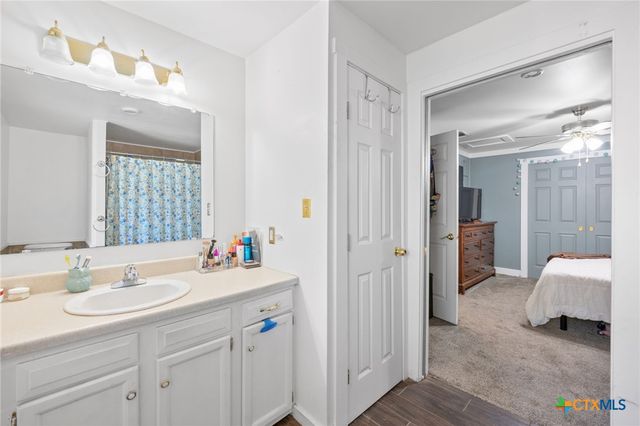 1007 W Avenue A, Lampasas, TX 76550