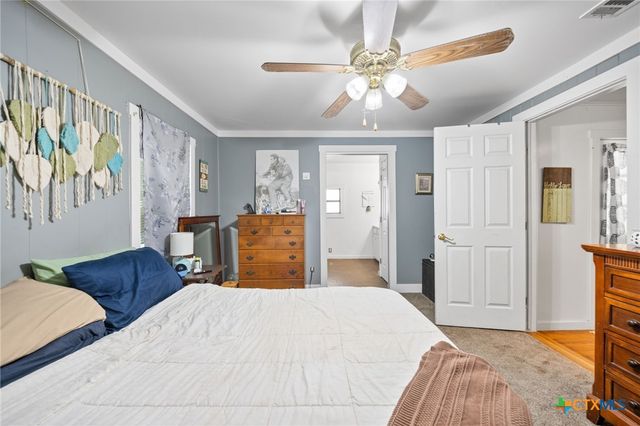 1007 W Avenue A, Lampasas, TX 76550