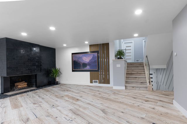 2200 Willow Lane, Rockford, IL 61107