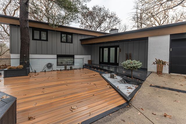 2200 Willow Lane, Rockford, IL 61107