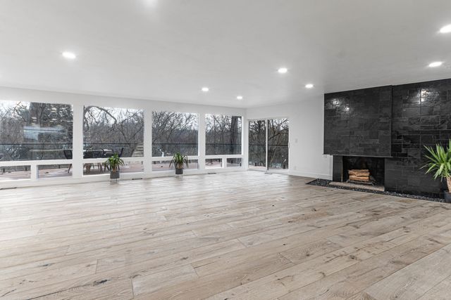 2200 Willow Lane, Rockford, IL 61107