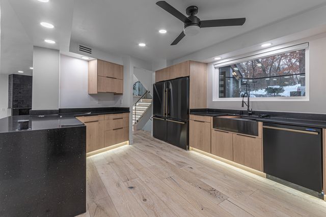 2200 Willow Lane, Rockford, IL 61107