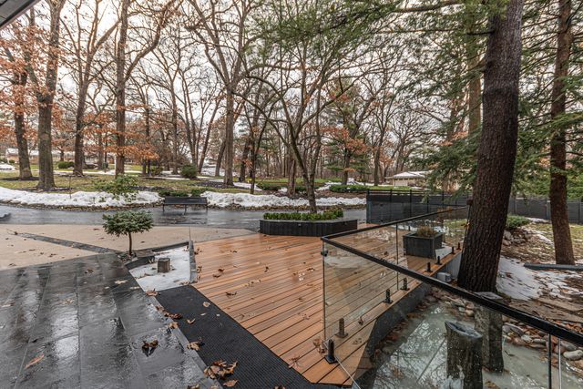 2200 Willow Lane, Rockford, IL 61107