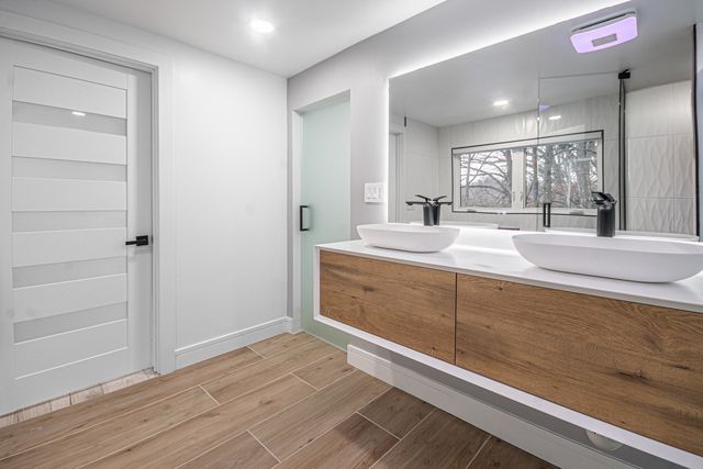 2200 Willow Lane, Rockford, IL 61107