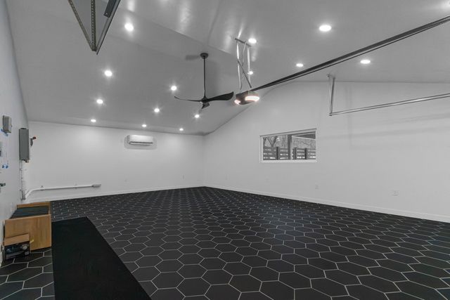 2200 Willow Lane, Rockford, IL 61107