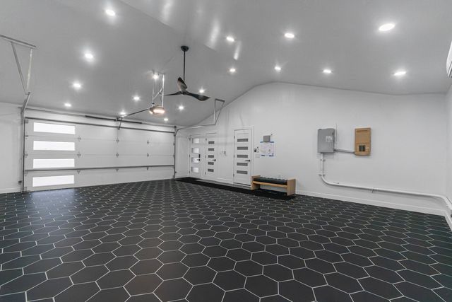 2200 Willow Lane, Rockford, IL 61107