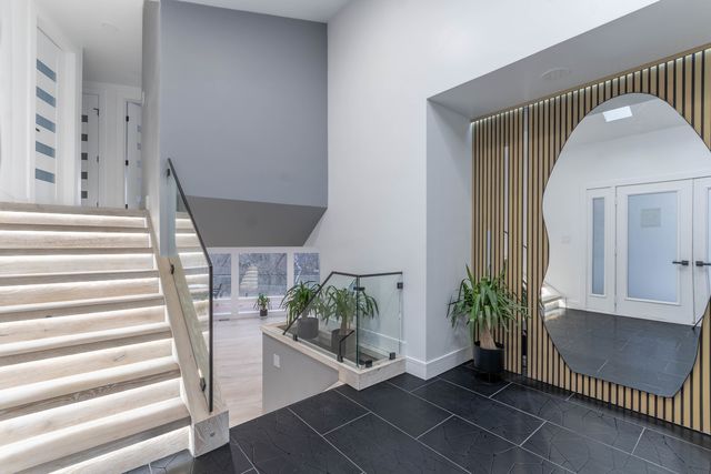 2200 Willow Lane, Rockford, IL 61107