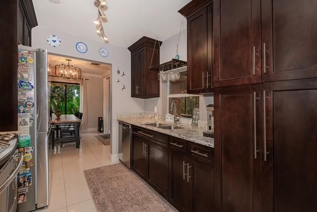 7509 NW 40th Pl, Coral Springs, FL 33065