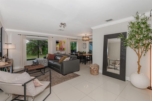 7509 NW 40th Pl, Coral Springs, FL 33065