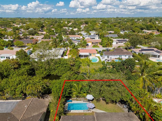 7509 NW 40th Pl, Coral Springs, FL 33065
