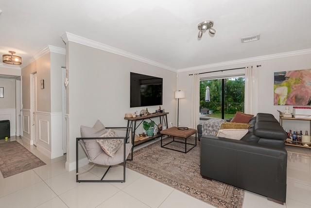 7509 NW 40th Pl, Coral Springs, FL 33065