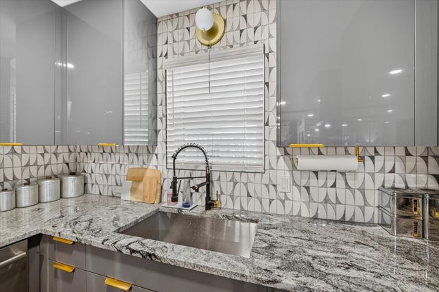 1128 Stanley Street, Denton, TX 76201