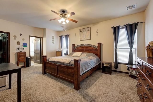 13313 Ambleside Drive, Yukon, OK 73099