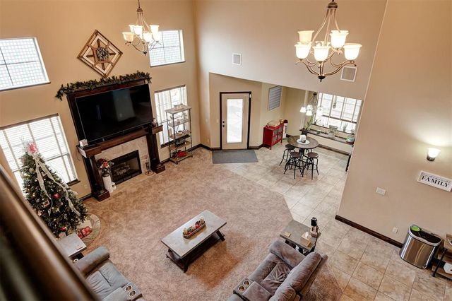 13313 Ambleside Drive, Yukon, OK 73099