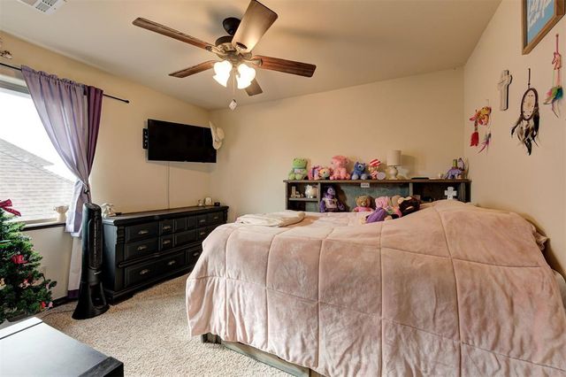 13313 Ambleside Drive, Yukon, OK 73099