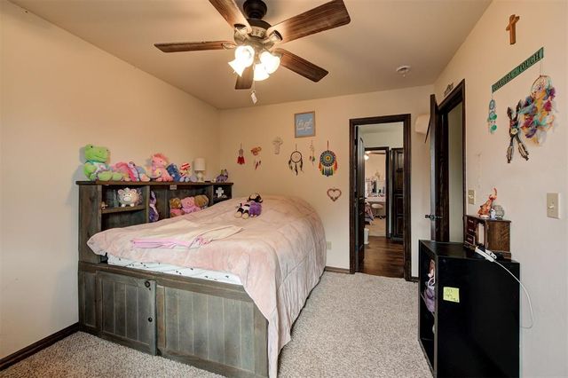 13313 Ambleside Drive, Yukon, OK 73099