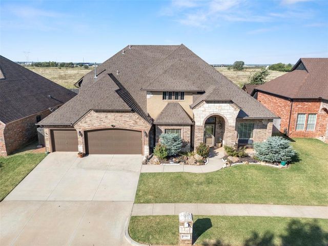 13313 Ambleside Drive, Yukon, OK 73099