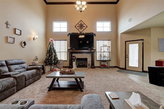 13313 Ambleside Drive, Yukon, OK 73099