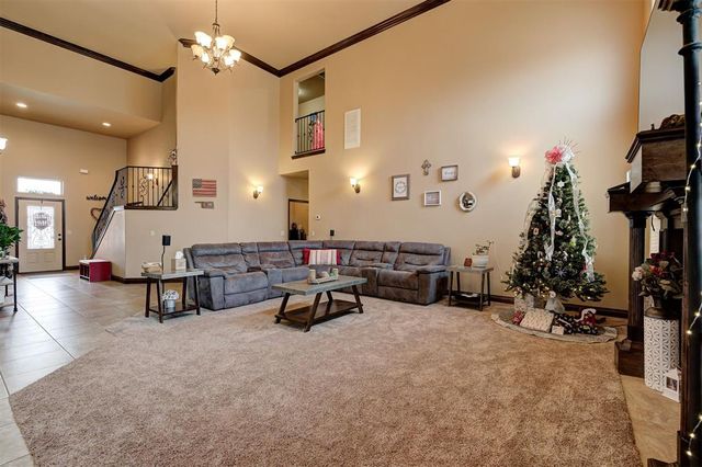 13313 Ambleside Drive, Yukon, OK 73099