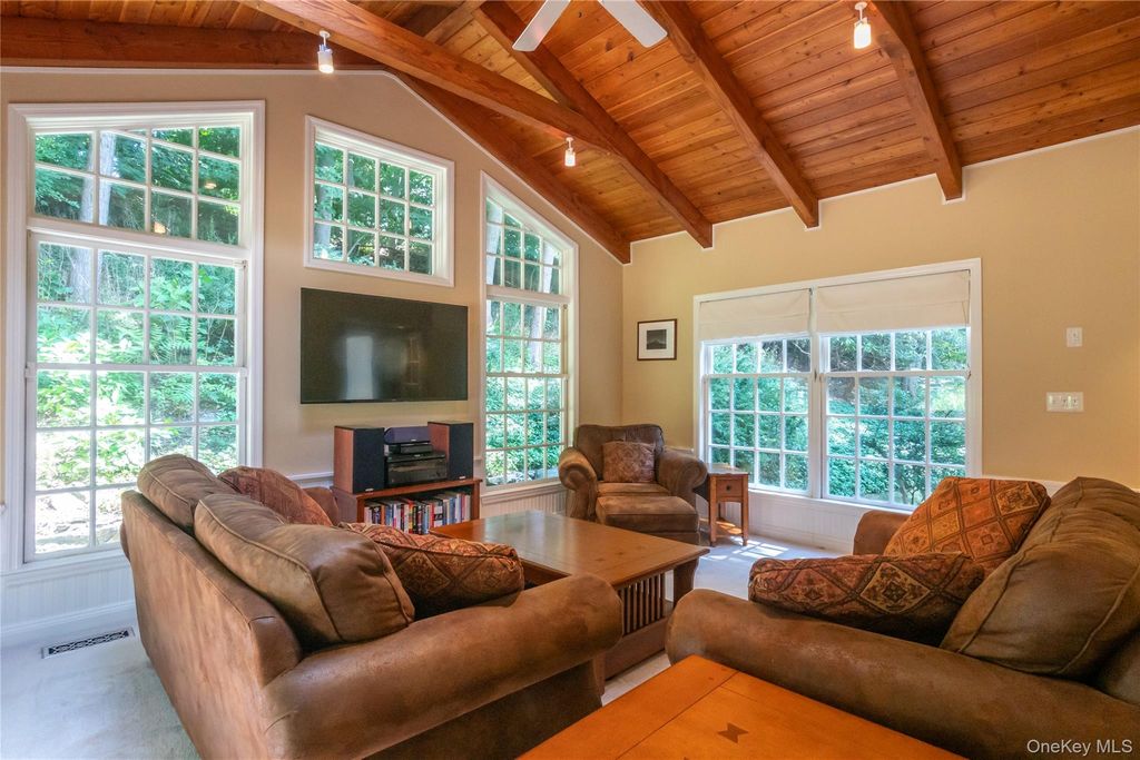 35 Marcourt Drive, Chappaqua, NY 10514 — photo 3