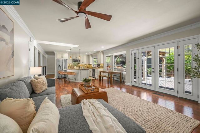 5515 Langford Ct, Concord, CA 94521