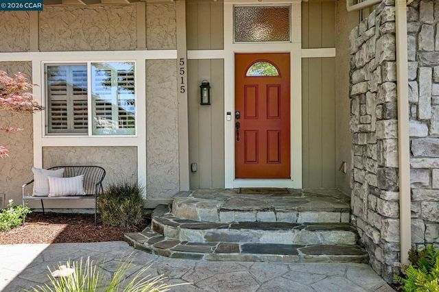 5515 Langford Ct, Concord, CA 94521